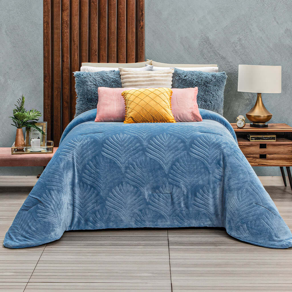 https://en.intimausa.com/cdn/shop/products/Cobertor-Azul-Hawai_2000x.jpg?v=1670965834