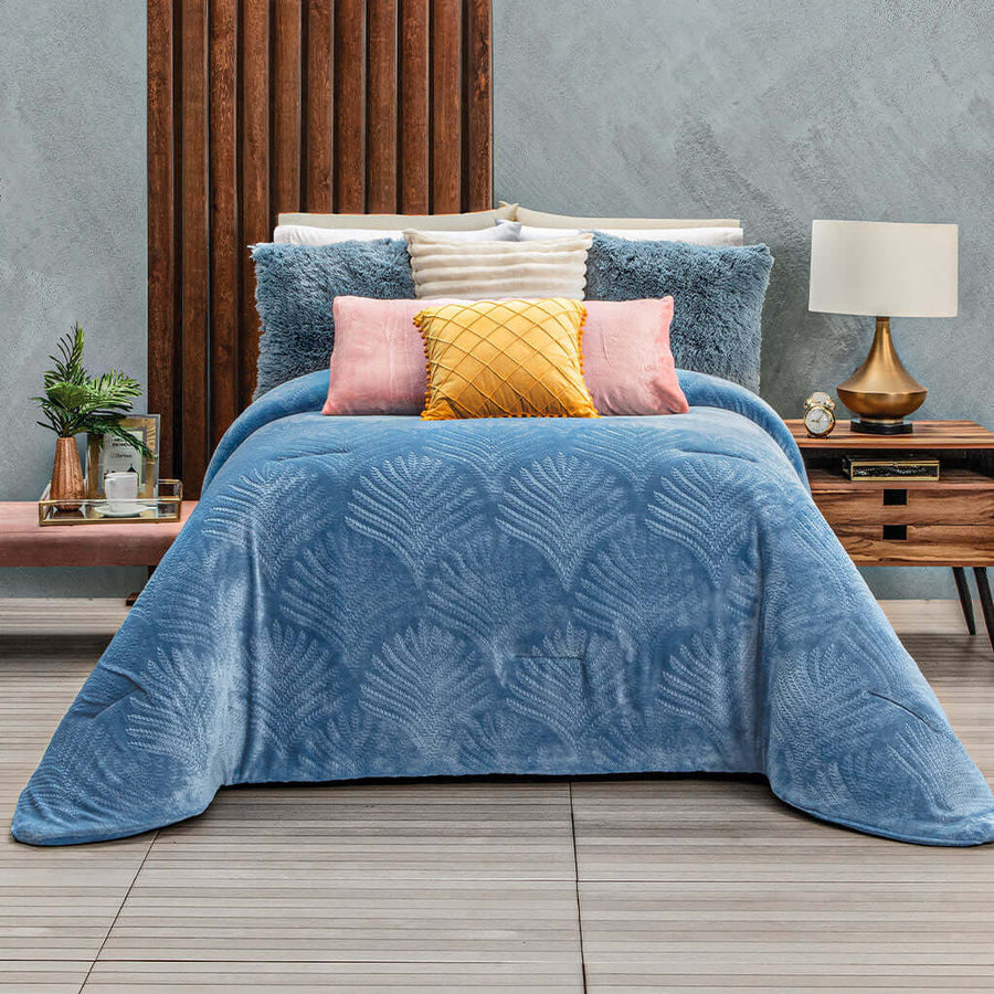 https://en.intimausa.com/cdn/shop/products/Cobertor-Azul-Hawai_900x.jpg?v=1670965834